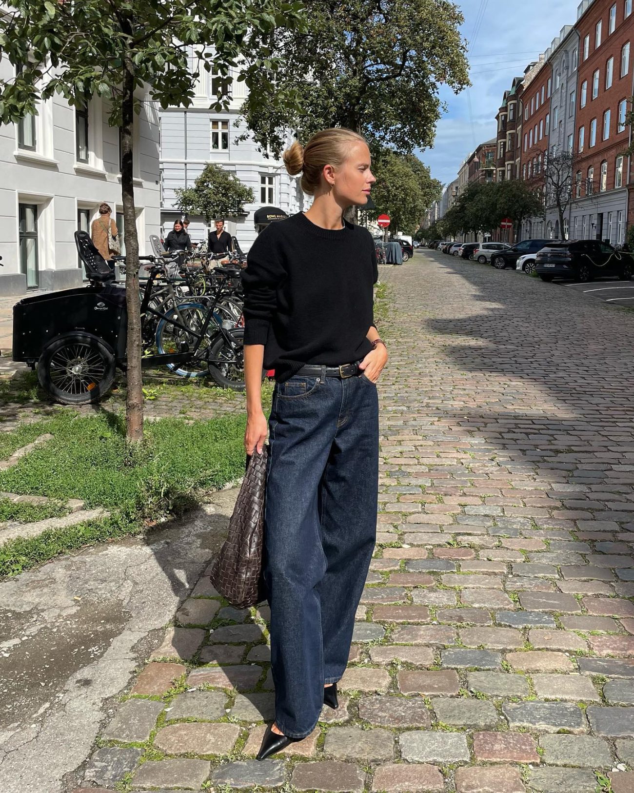Dark wash jeans womens